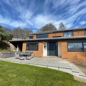 River Retreat - River Views & Parking , Exeter United Kingdom